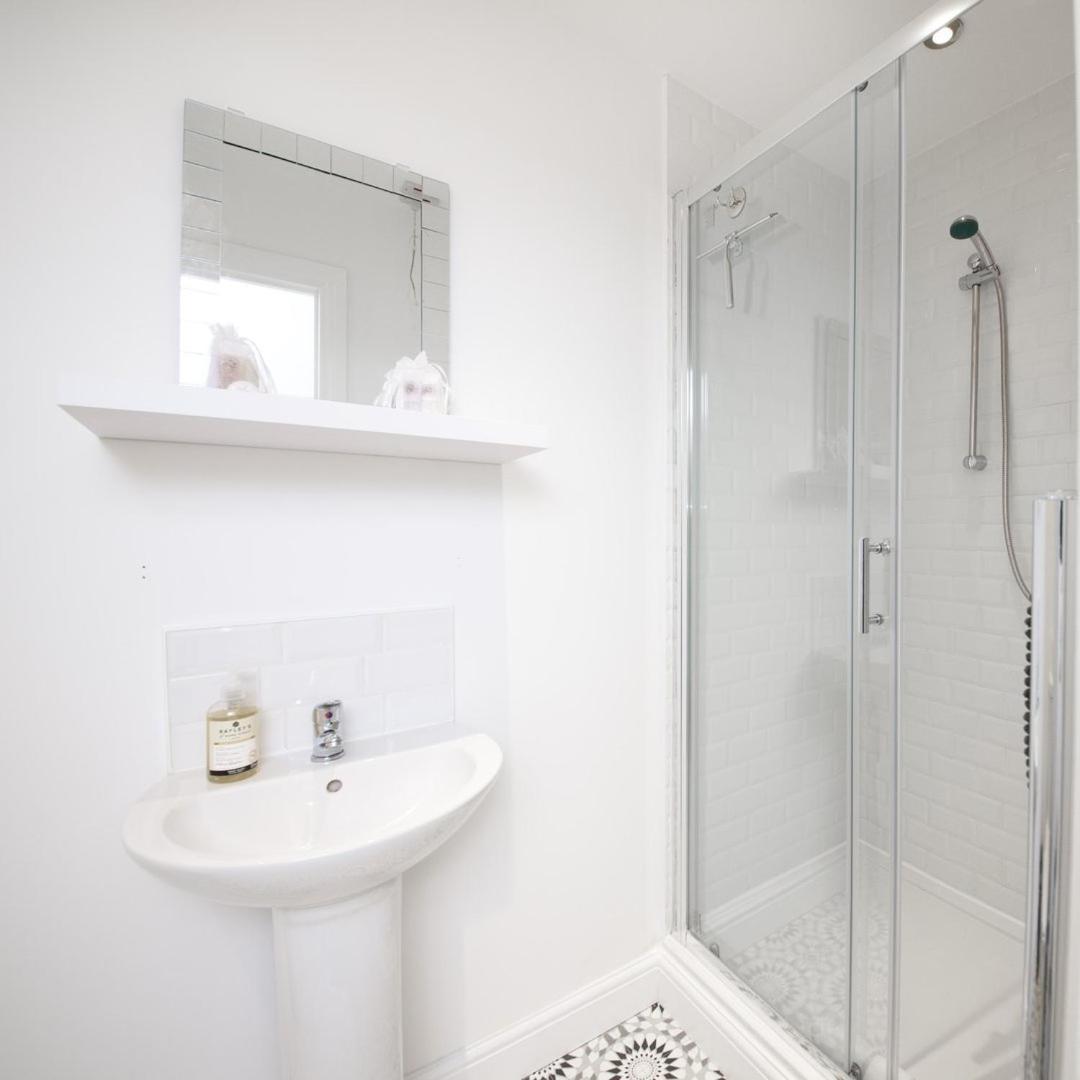 Apartament Guestready - Monochromatic Retreat Liverpool Zewnętrze zdjęcie